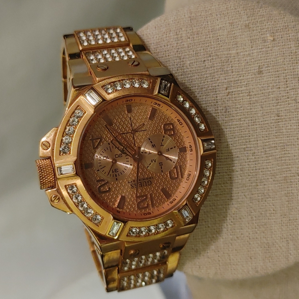 Guess Watch